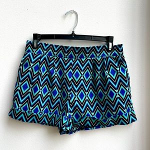 NWOT Geometric  shorts
